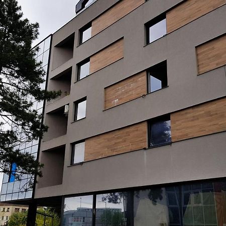 Victory Apartment Nikšić 外观 照片